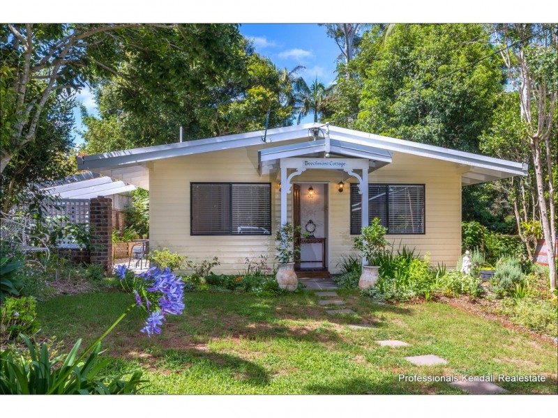 22 Beechmont Ave, Tamborine Mountain QLD 4272