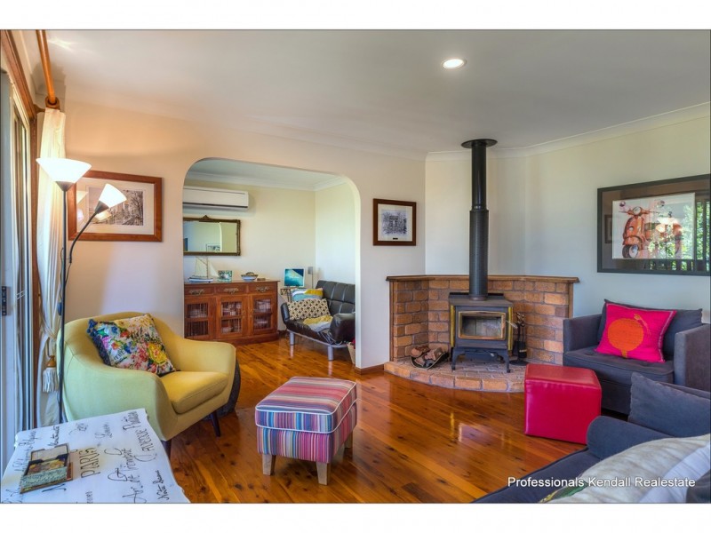 16 Katoomba Crescent, Tamborine Mountain QLD 4272