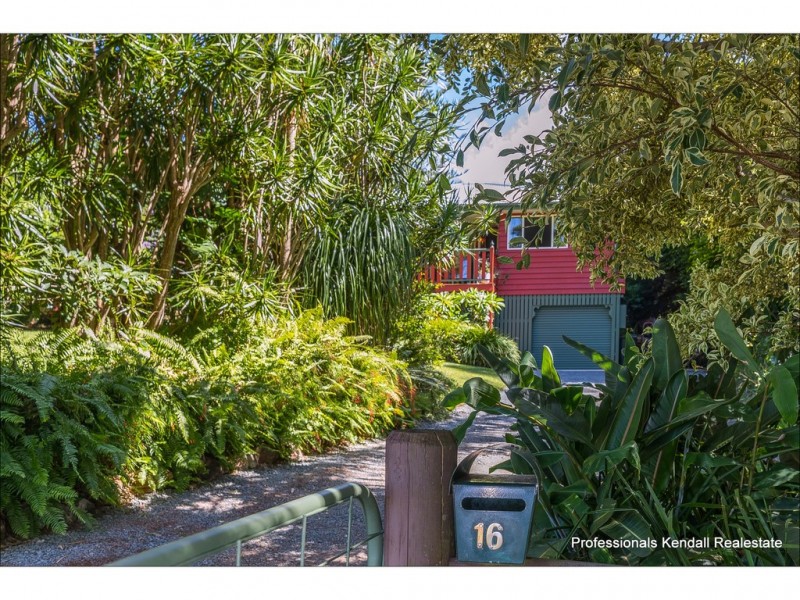 16 Katoomba Crescent, Tamborine Mountain QLD 4272