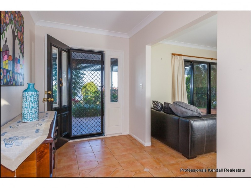 47 Coomera Gorge Drive, Tamborine Mountain QLD 4272