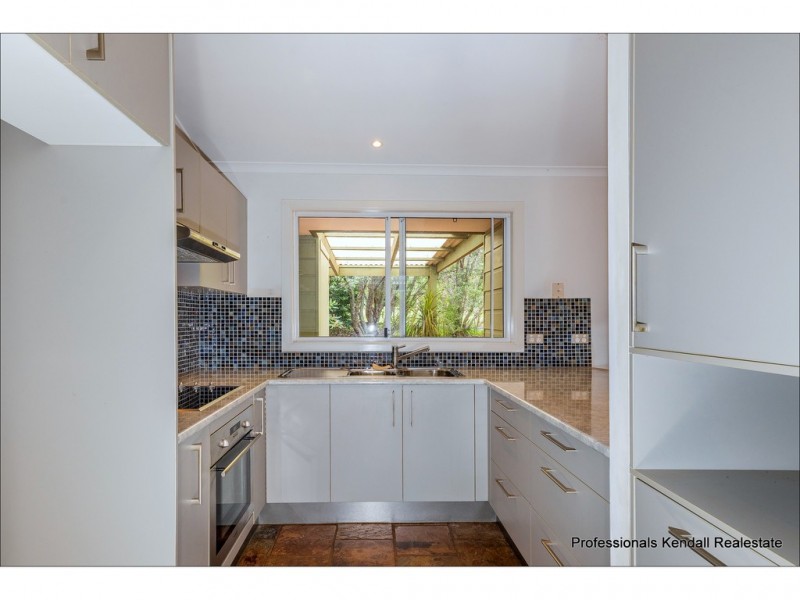 82 Alpine Terrace, Tamborine Mountain QLD 4272