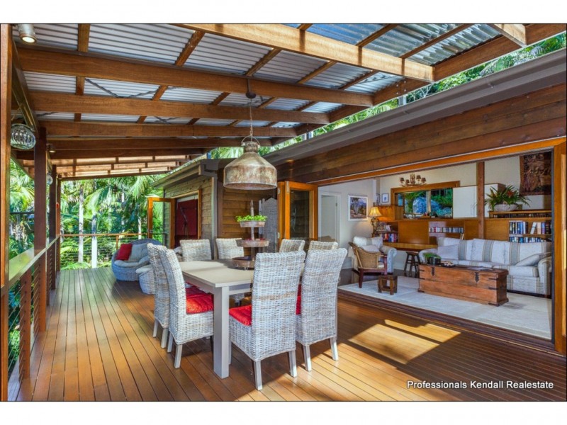 22 Carey Parade, Tamborine Mountain QLD 4272
