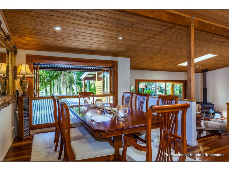22 Carey Parade, Tamborine Mountain QLD 4272