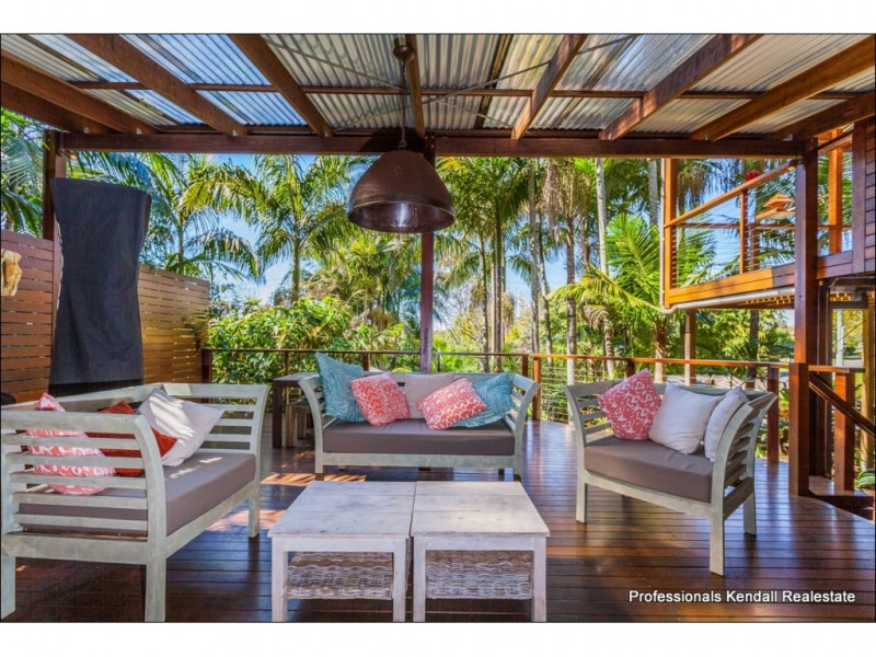 22 Carey Parade, Tamborine Mountain QLD 4272