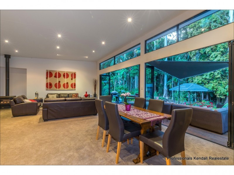 15 Lahey Road, Tamborine Mountain QLD 4272