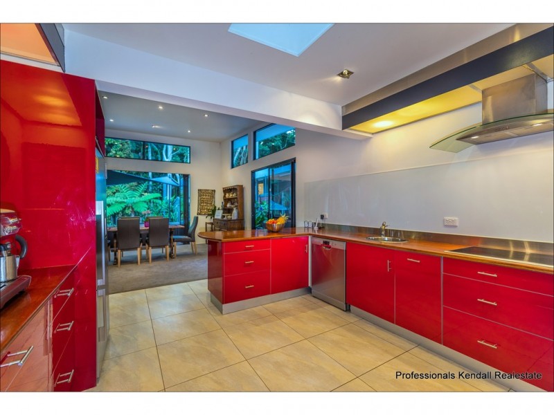 15 Lahey Road, Tamborine Mountain QLD 4272
