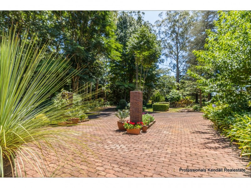 15 Lahey Road, Tamborine Mountain QLD 4272