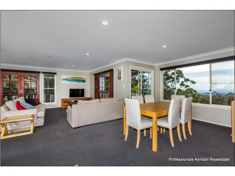 102 Contour Road, Tamborine Mountain QLD 4272