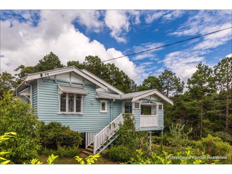 10 Demavend Drive, Tamborine Mountain QLD 4272