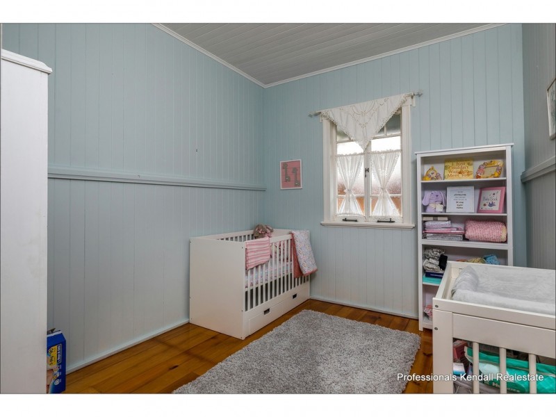 10 Demavend Drive, Tamborine Mountain QLD 4272