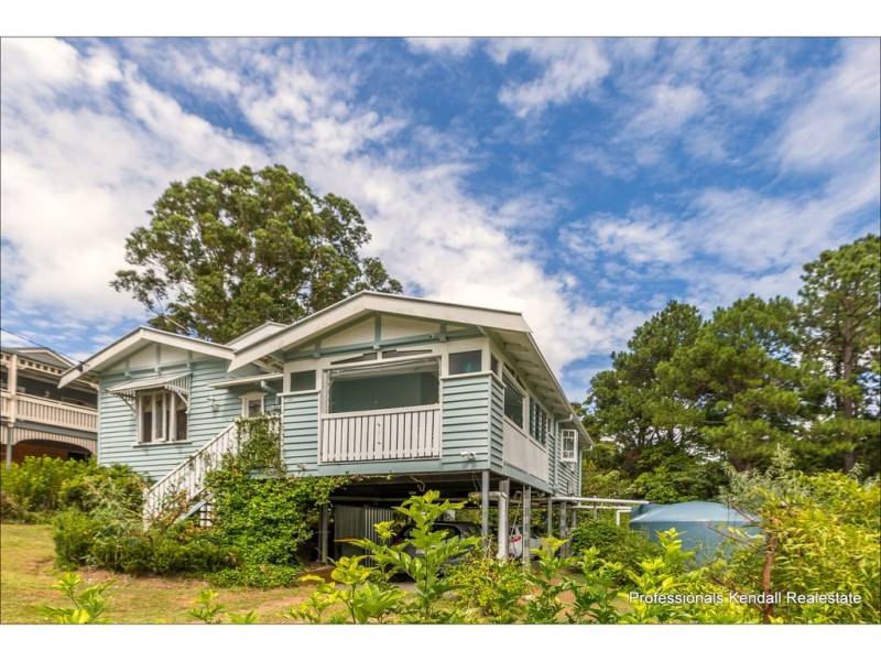 10 Demavend Drive, Tamborine Mountain QLD 4272