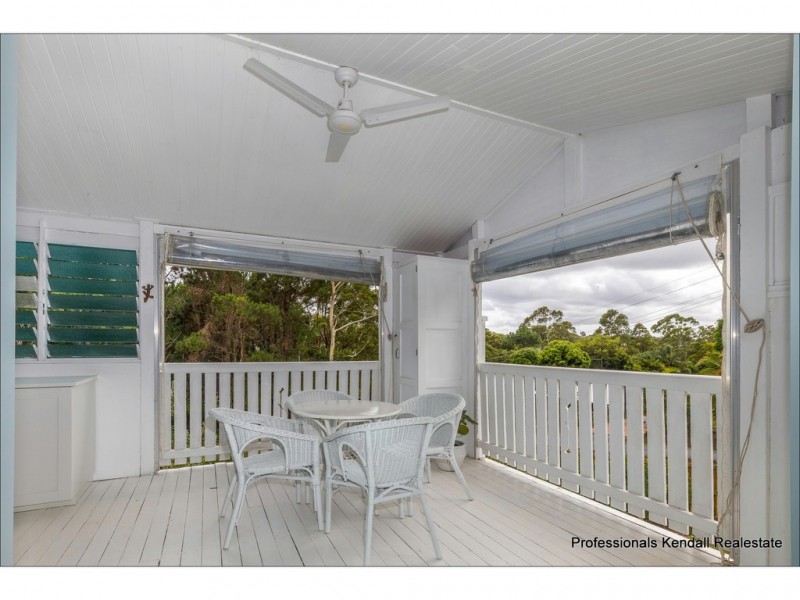 10 Demavend Drive, Tamborine Mountain QLD 4272
