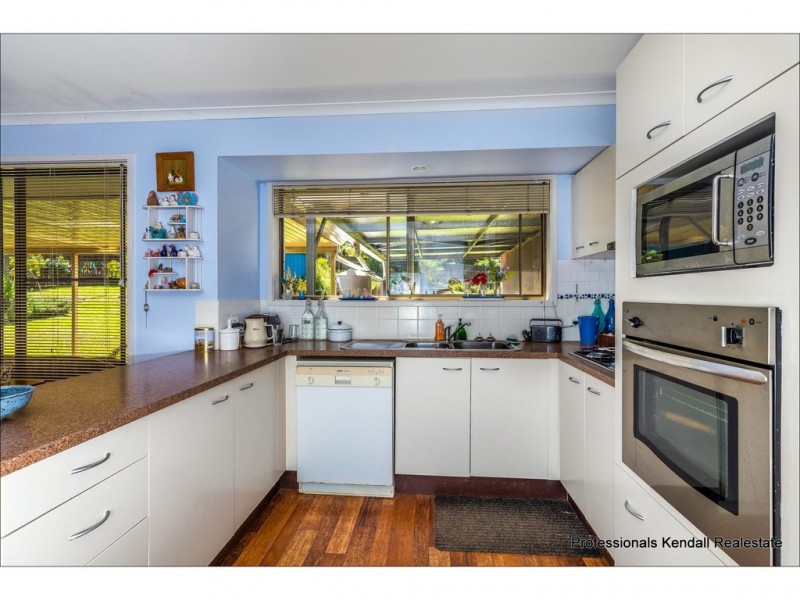 10-12 Nicolet Drive, Tamborine Mountain QLD 4272