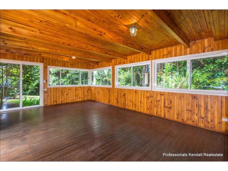 21 Bateke Road, Tamborine Mountain QLD 4272