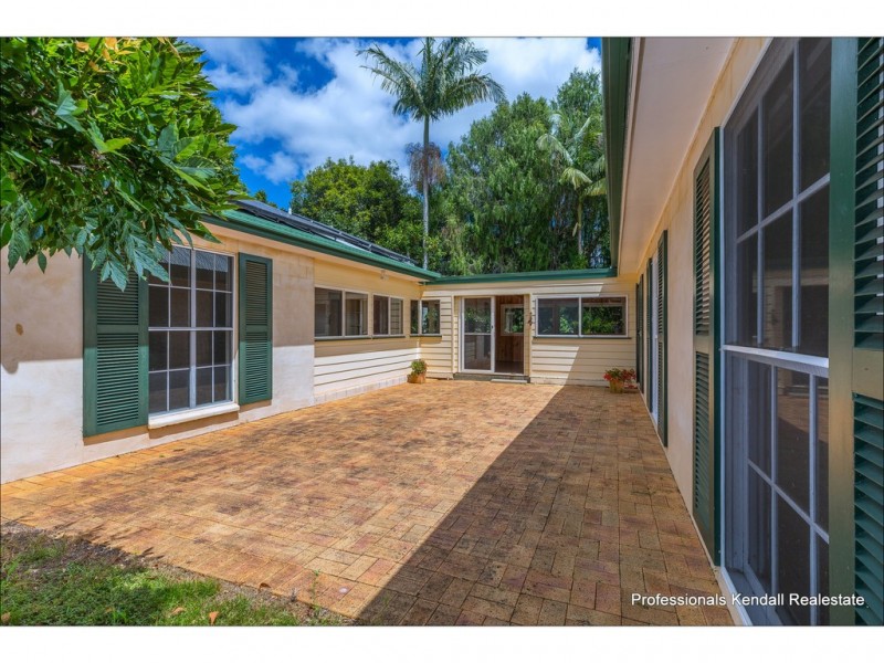 21 Bateke Road, Tamborine Mountain QLD 4272