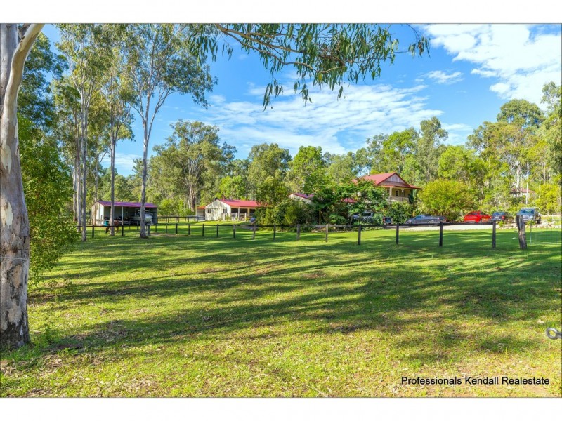 2-30 Stringybark Road, Tamborine QLD 4270