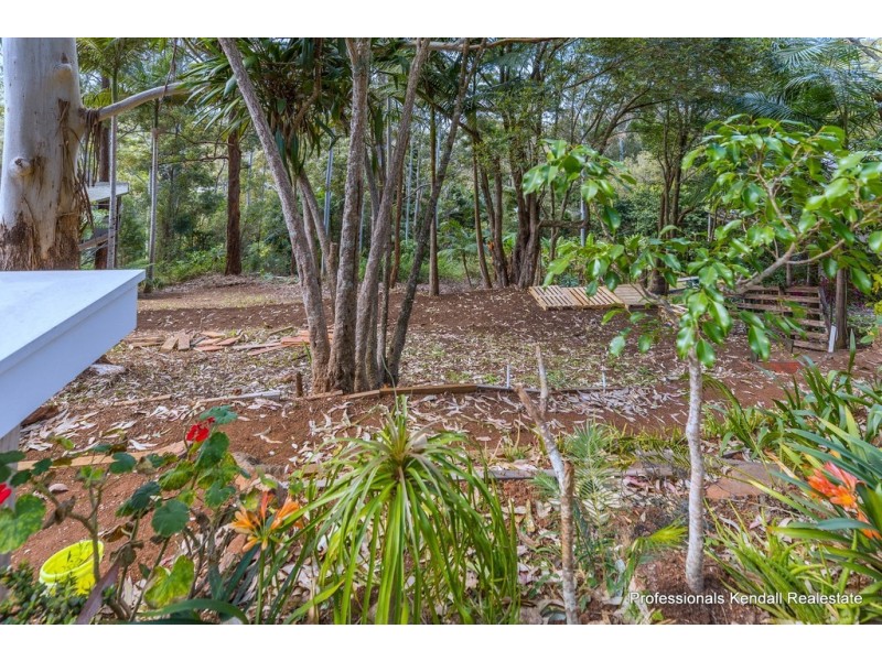 75 Contour Road, Tamborine Mountain QLD 4272