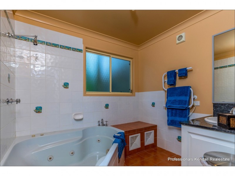 1718 Tamborine-Oxenford Road, Wongawallan QLD 4210