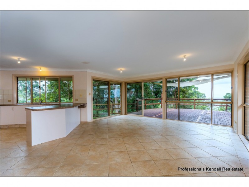 17 Celebes Court, Tamborine Mountain QLD 4272