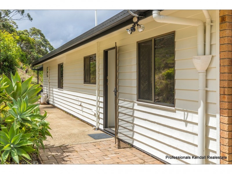 9 Kailas Court, Tamborine Mountain QLD 4272