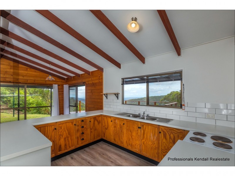 9 Kailas Court, Tamborine Mountain QLD 4272