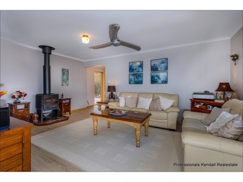 11 Lamington Parade, Tamborine Mountain QLD 4272