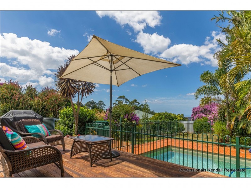 11 Lamington Parade, Tamborine Mountain QLD 4272
