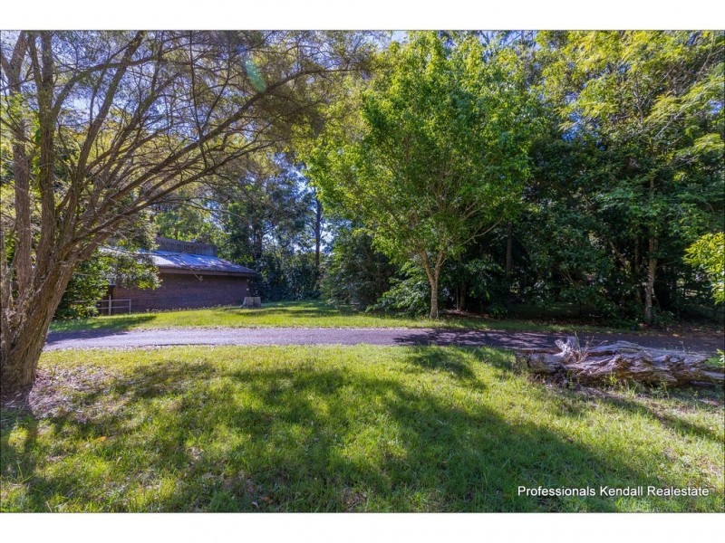 6-8 Knoll Road, Tamborine Mountain QLD 4272