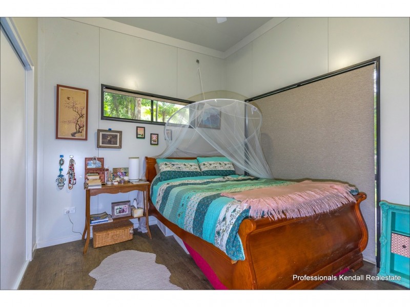 6 Meron Court, Tamborine Mountain QLD 4272