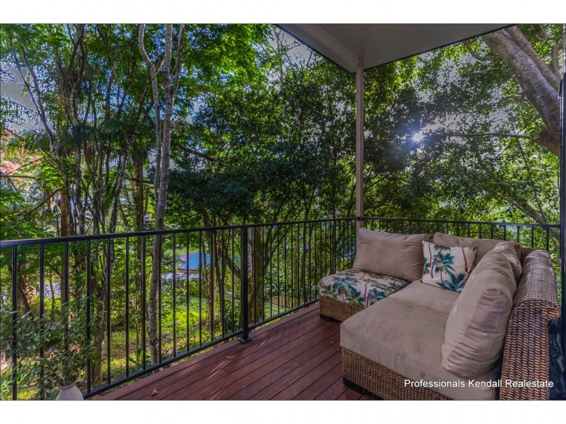 6 Meron Court, Tamborine Mountain QLD 4272