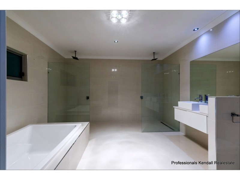 125 Guanaba Road, Tamborine Mountain QLD 4272