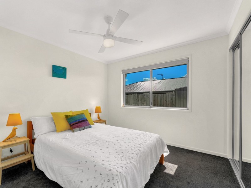 5 Charles Ave, Pimpama QLD 4209