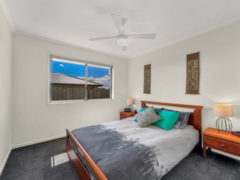 5 Charles Ave, Pimpama QLD 4209