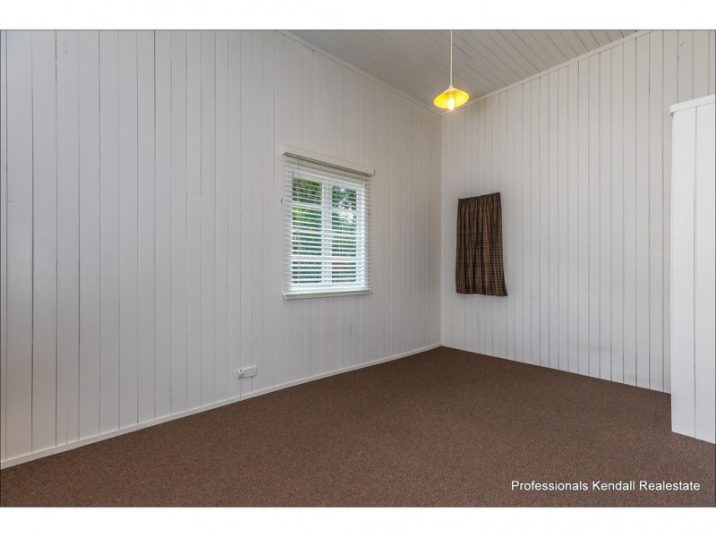 8 Golfers Crescent, Tamborine Mountain QLD 4272