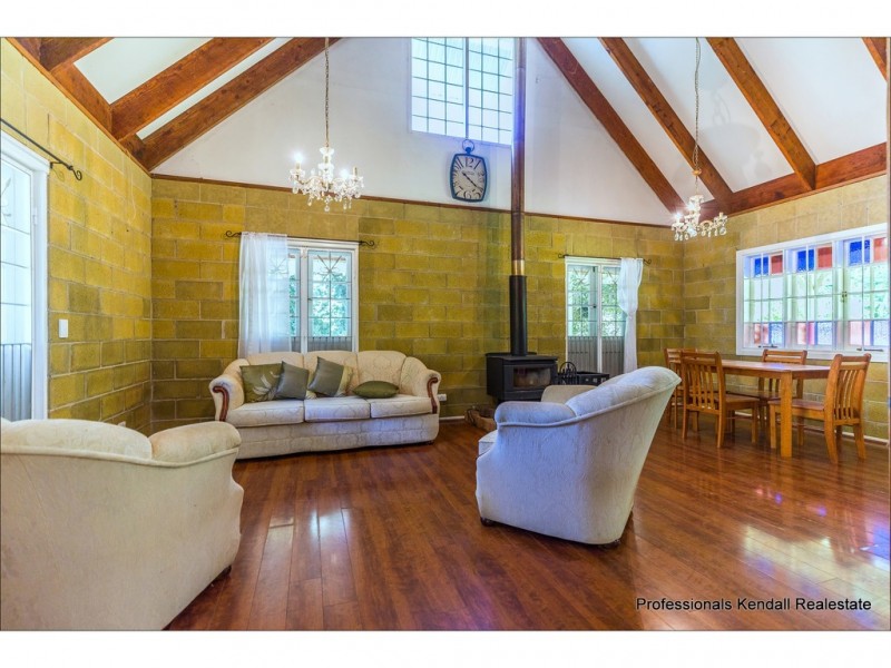 2 Contour Road, Tamborine Mountain QLD 4272