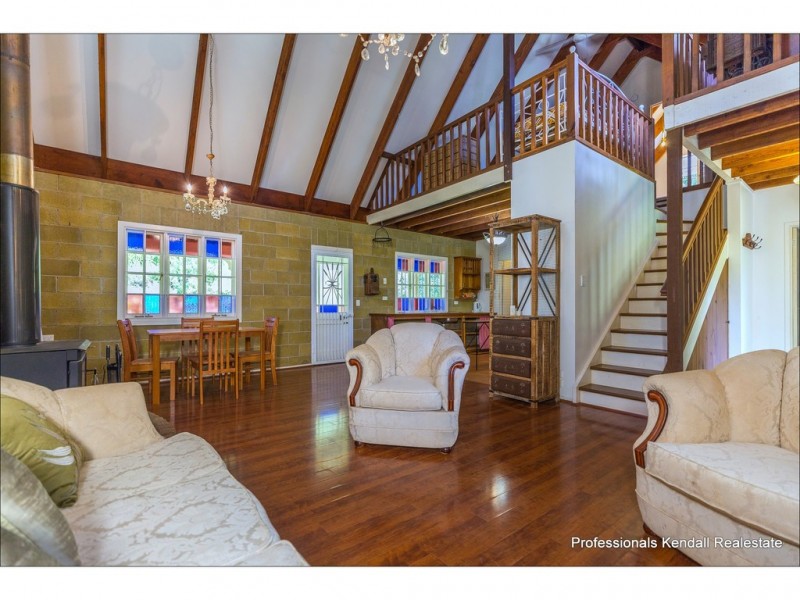 2 Contour Road, Tamborine Mountain QLD 4272