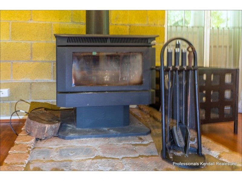 2 Contour Road, Tamborine Mountain QLD 4272