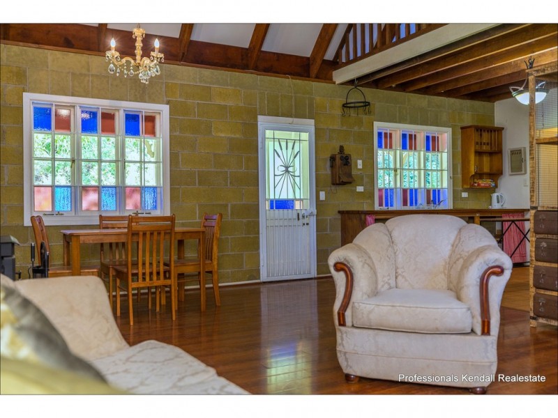 2 Contour Road, Tamborine Mountain QLD 4272