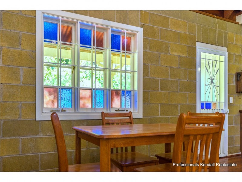 2 Contour Road, Tamborine Mountain QLD 4272