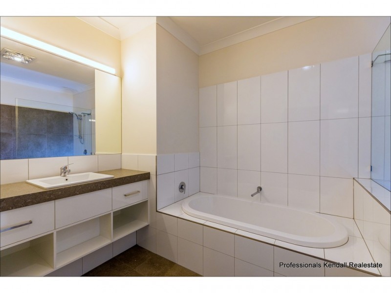 . Main Western Rd, Tamborine Mountain QLD 4272