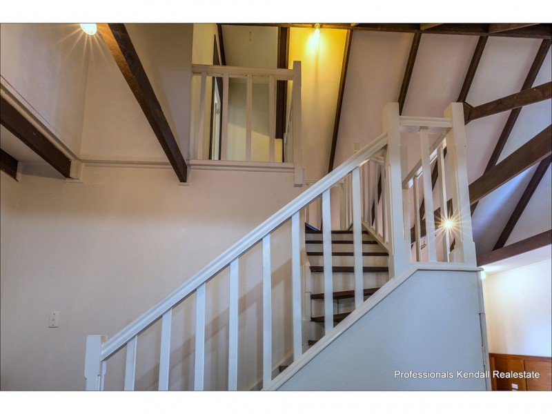 1 Dapsang Drive, Tamborine Mountain QLD 4272