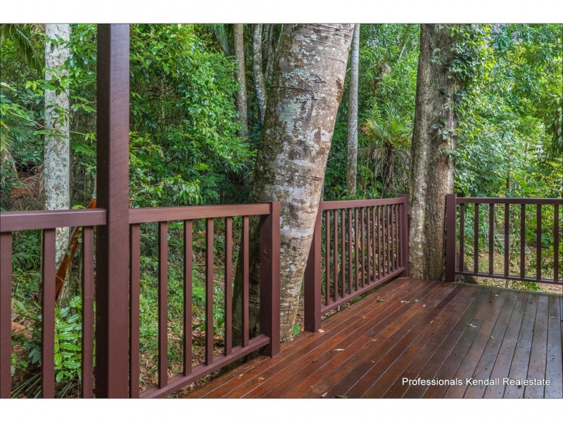 1 Dapsang Drive, Tamborine Mountain QLD 4272