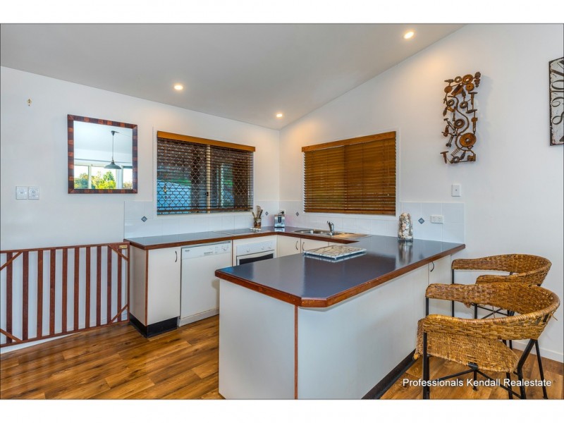 70 Pacific Parade, Tamborine Mountain QLD 4272