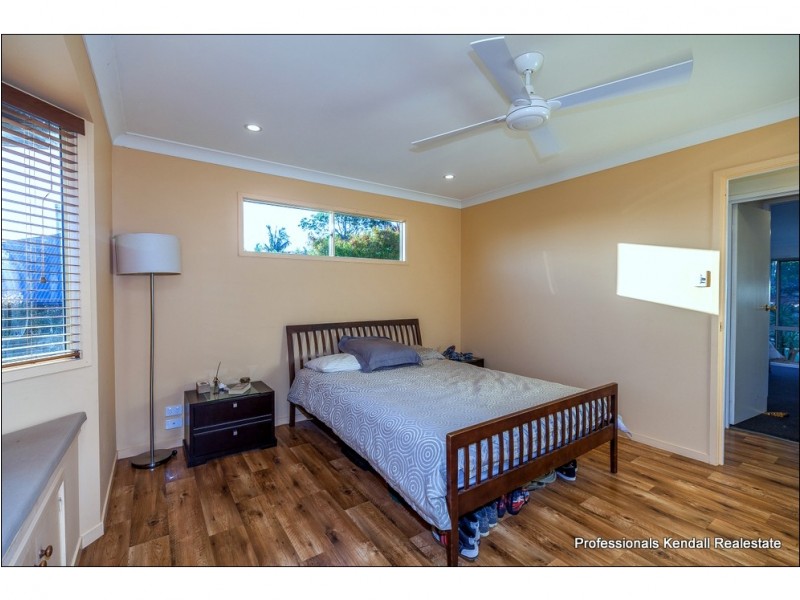 70 Pacific Parade, Tamborine Mountain QLD 4272