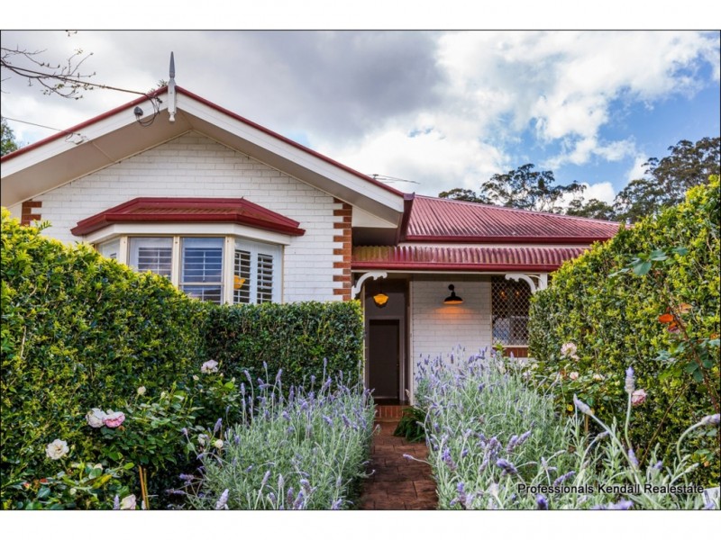 19 Griffith Street, Tamborine Mountain QLD 4272