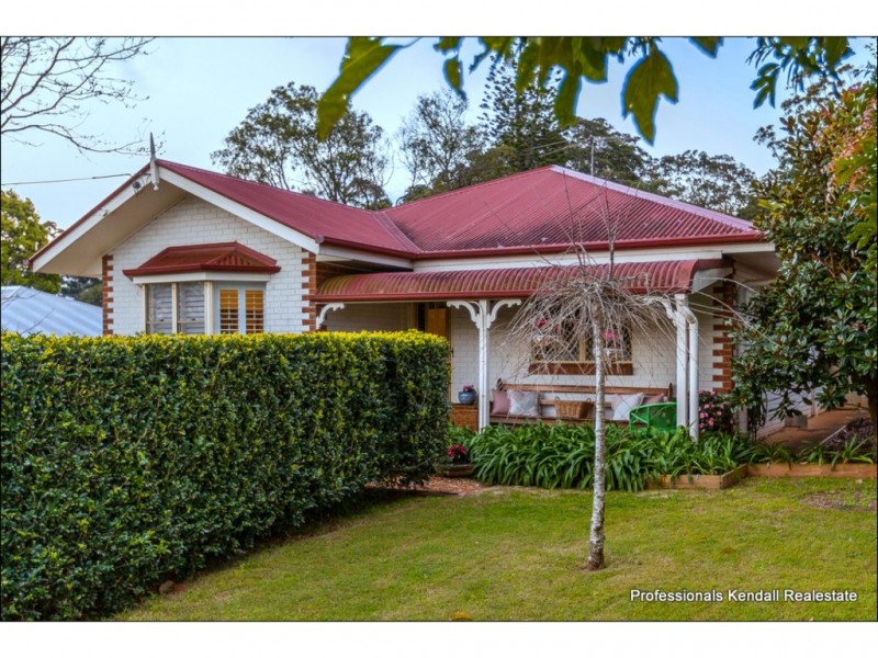 19 Griffith Street, Tamborine Mountain QLD 4272
