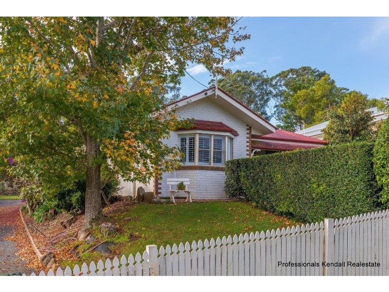 19 Griffith Street, Tamborine Mountain QLD 4272