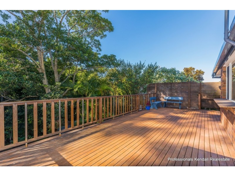 131 Kinabalu Drive, Tamborine Mountain QLD 4272