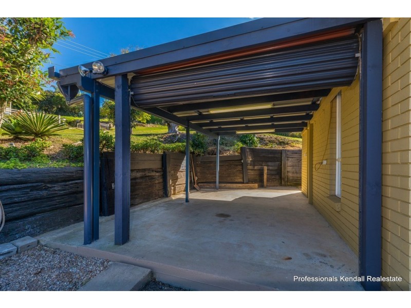 131 Kinabalu Drive, Tamborine Mountain QLD 4272