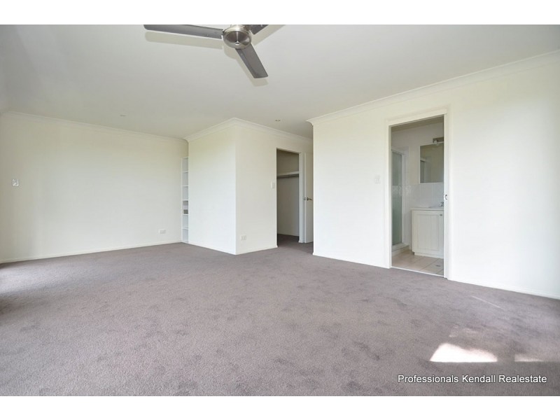 30 Justin Ave, Tamborine Mountain QLD 4272